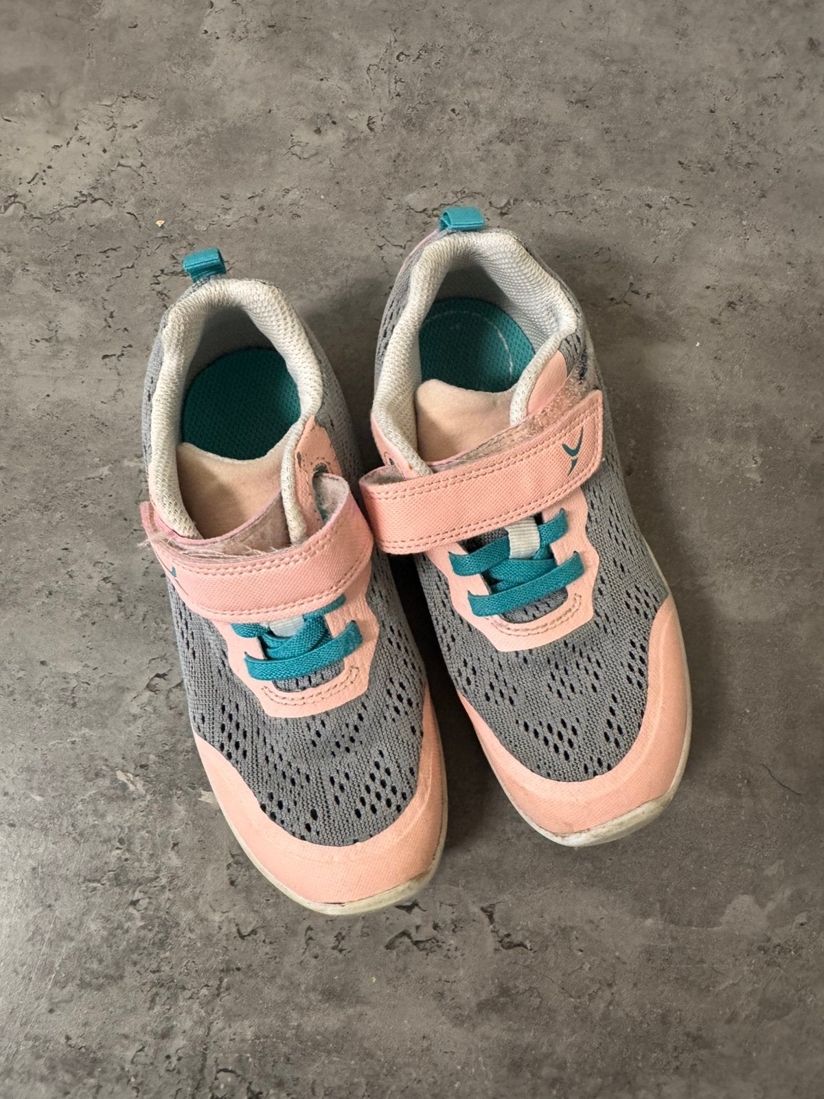 Decathlon Sneakers Grijs/Roze/Turquoise – Maat 29, Meisje, Ophalen of Verzenden, Gebruikt, Schoentjes