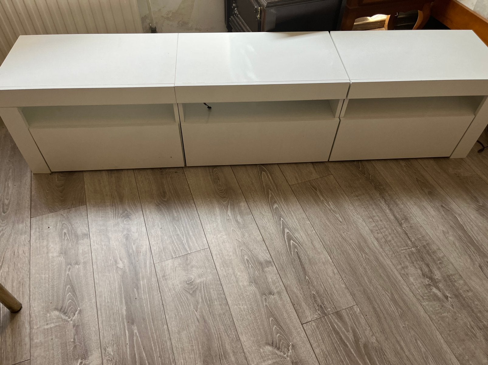 Tv kast met led verlichting, Ophalen, Zo goed als nieuw