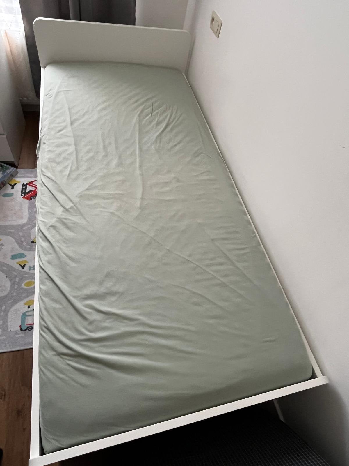 Lit Slakt IKEA, Enlèvement, Comme neuf