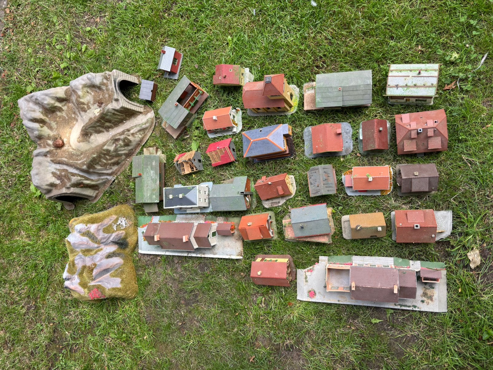 Huizen en 2 bergen, Ophalen, Gebruikt, Diorama