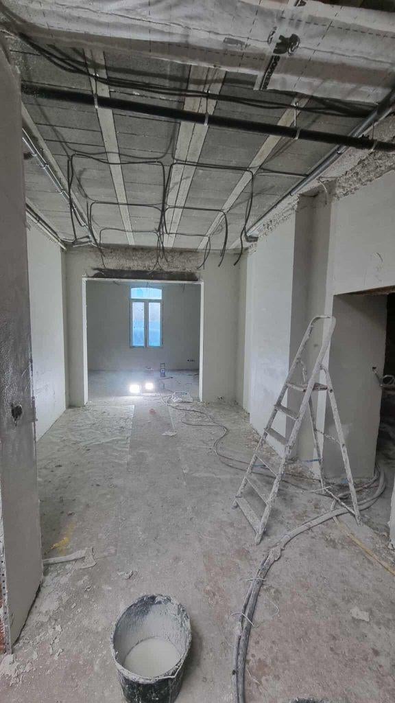 Plafonneur, Offres d'emploi, Emplois | Bâtiment, À partir de 10 ans