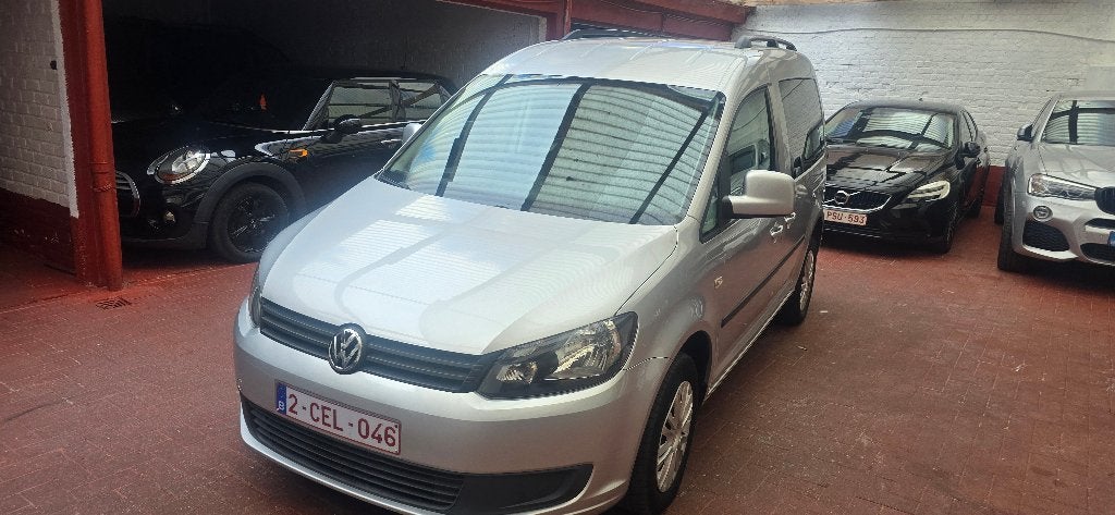 VW TOURAN 1.2 ESSENCE  1ER MAIN AIRCO, Autos, Volkswagen, Achat, Entreprise, Boîte manuelle, Entretenue par le concessionnaire