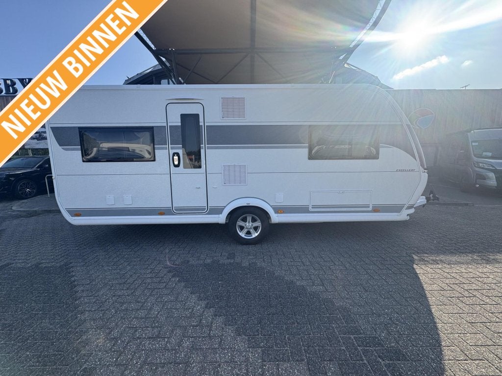 Hobby Excellent 560 CFE NIEUW SUPERACTIE !, Caravans en Kamperen, Rondzit, Hobby, Schokbreker, 5 tot 6 meter