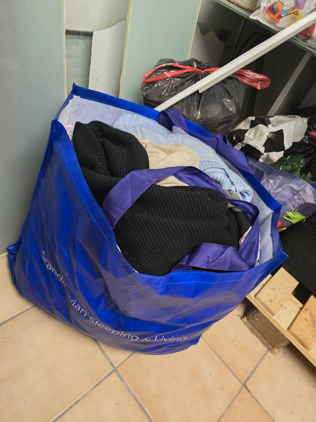 Grand sac de vêtements pour femmes, tailles variées, grand s, Vêtements | Femmes, Packs de vêtements pour femmes, Enlèvement