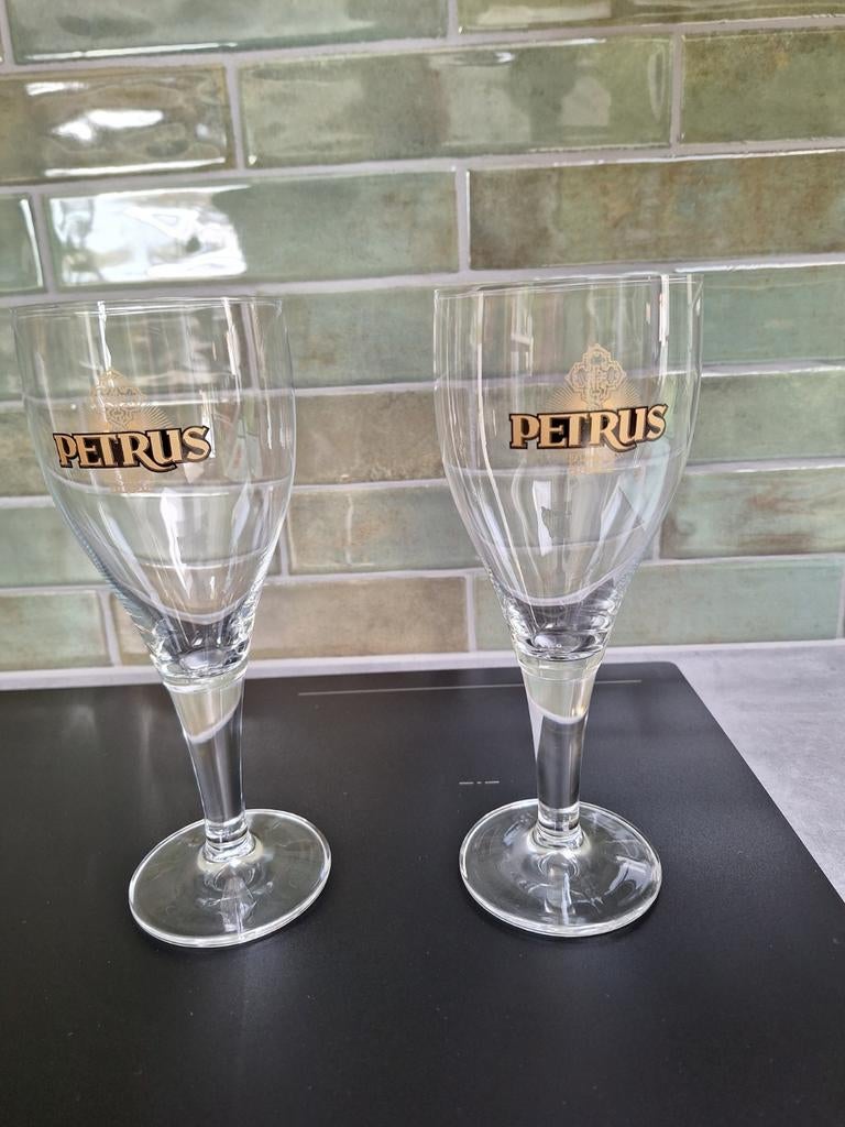 Glazen van Pertrus bier, Enlèvement