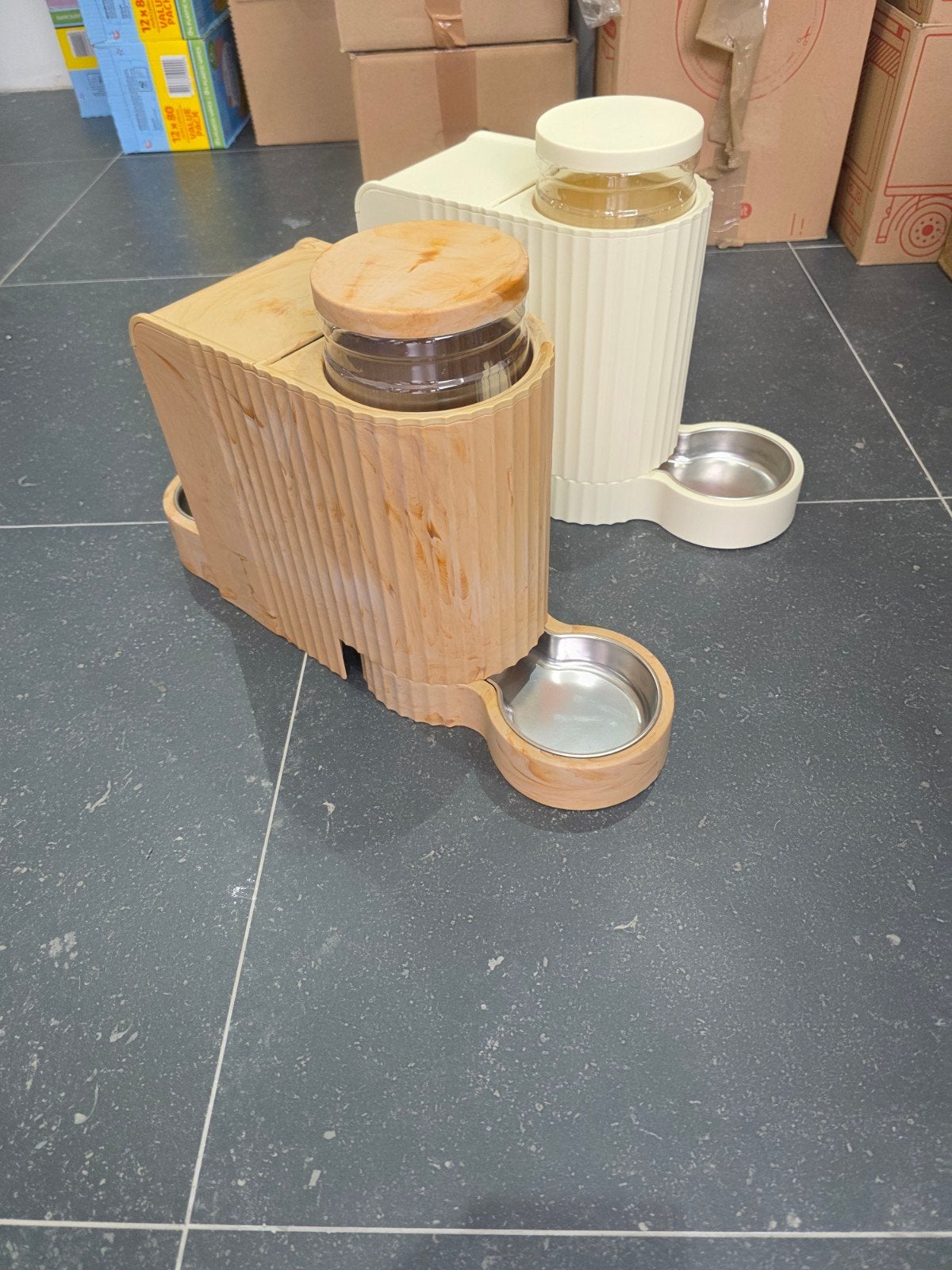 distributeur à manger et à eau pour chat ou pour chien, Enlèvement