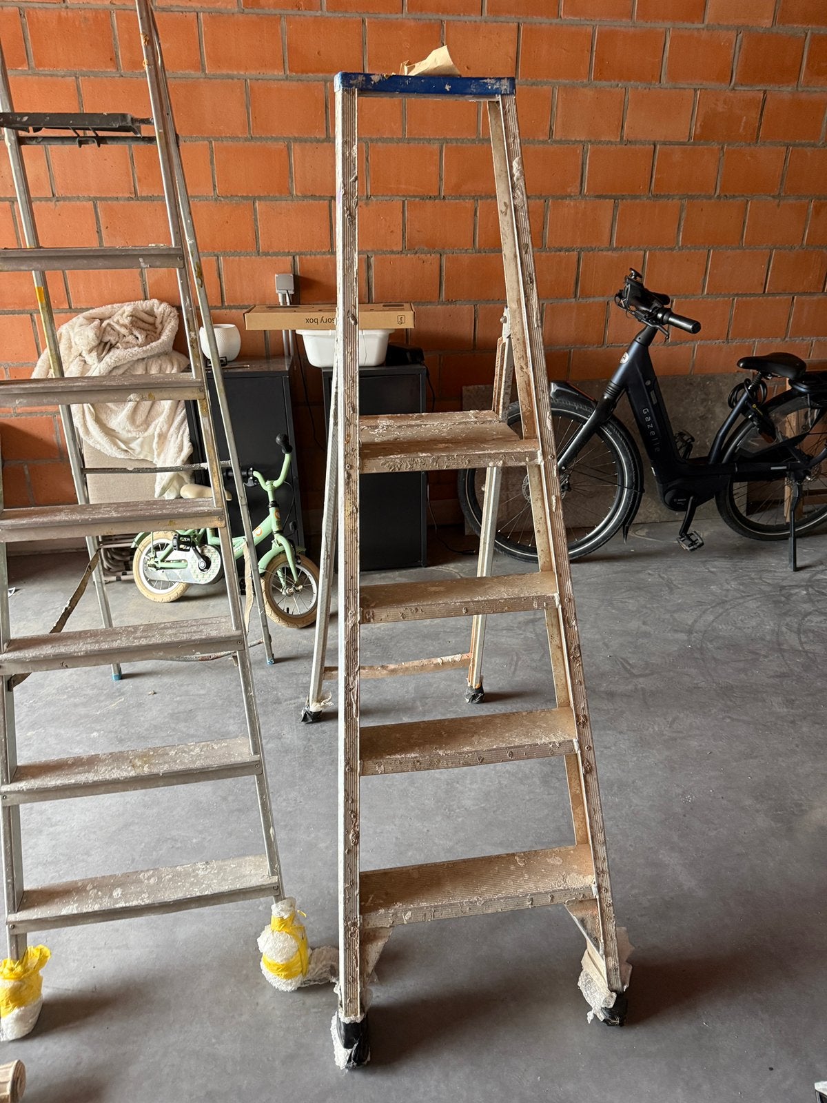 2 ladders 50€, Doe-het-zelf en Bouw, Ladders en Trappen, Ophalen, Gebruikt
