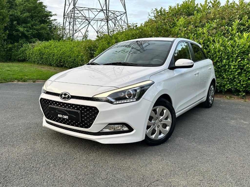 Hyundai i20 Automatique 1.4 Essence €6b  Airco 93:000km prop, 144 g/km, Euro 6, Entreprise, Carnet d'entretien