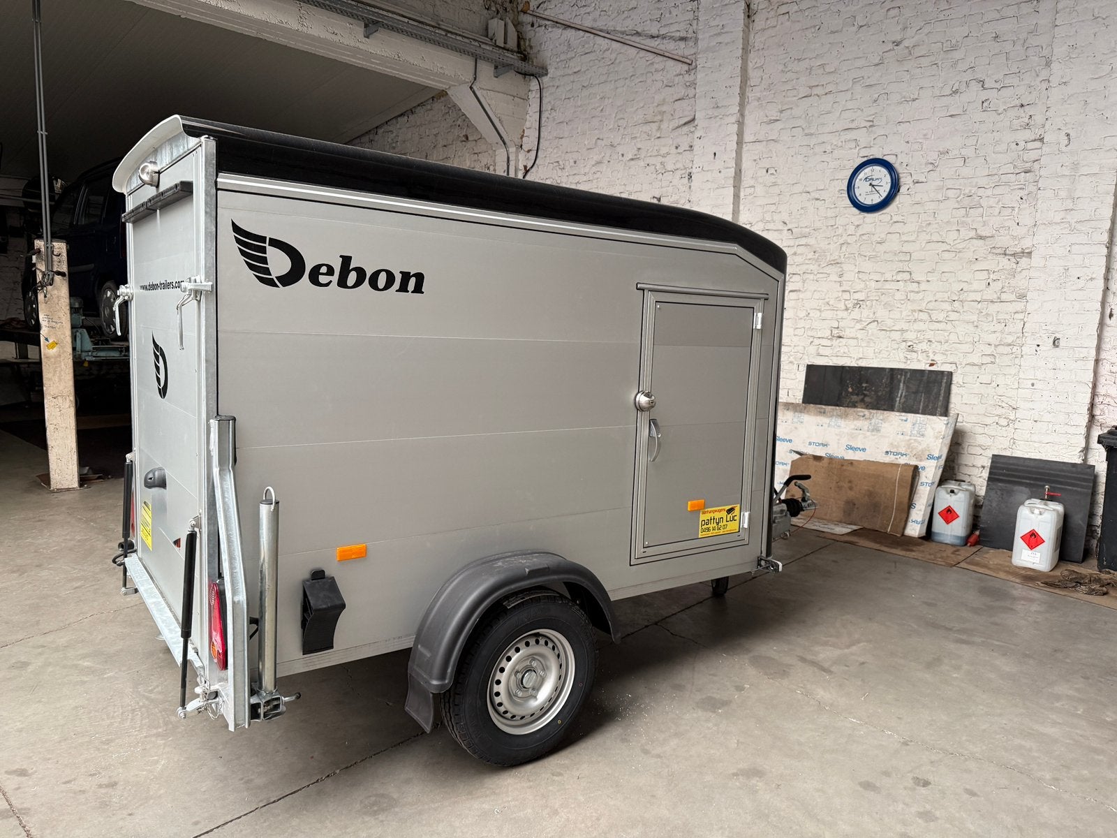 Debon aanhangwagen C255, Ophalen, Nieuw