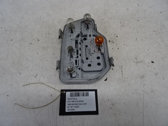 FEU ARRIÈRE DROIT Volkswagen Polo IV (9N1 / 2/3), Utilisé, Volkswagen