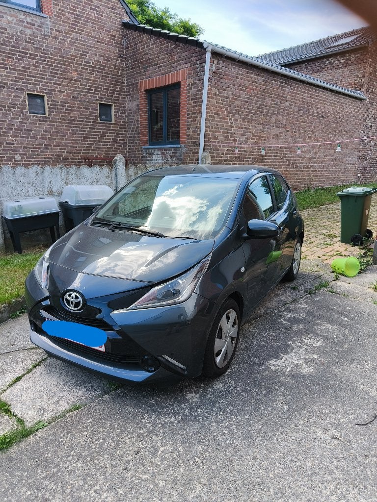 Toyota Aygo 1.0 X-Play automatisch (gekeurd voor verkoop)✅, Automaat, Stof, Zwart, USB