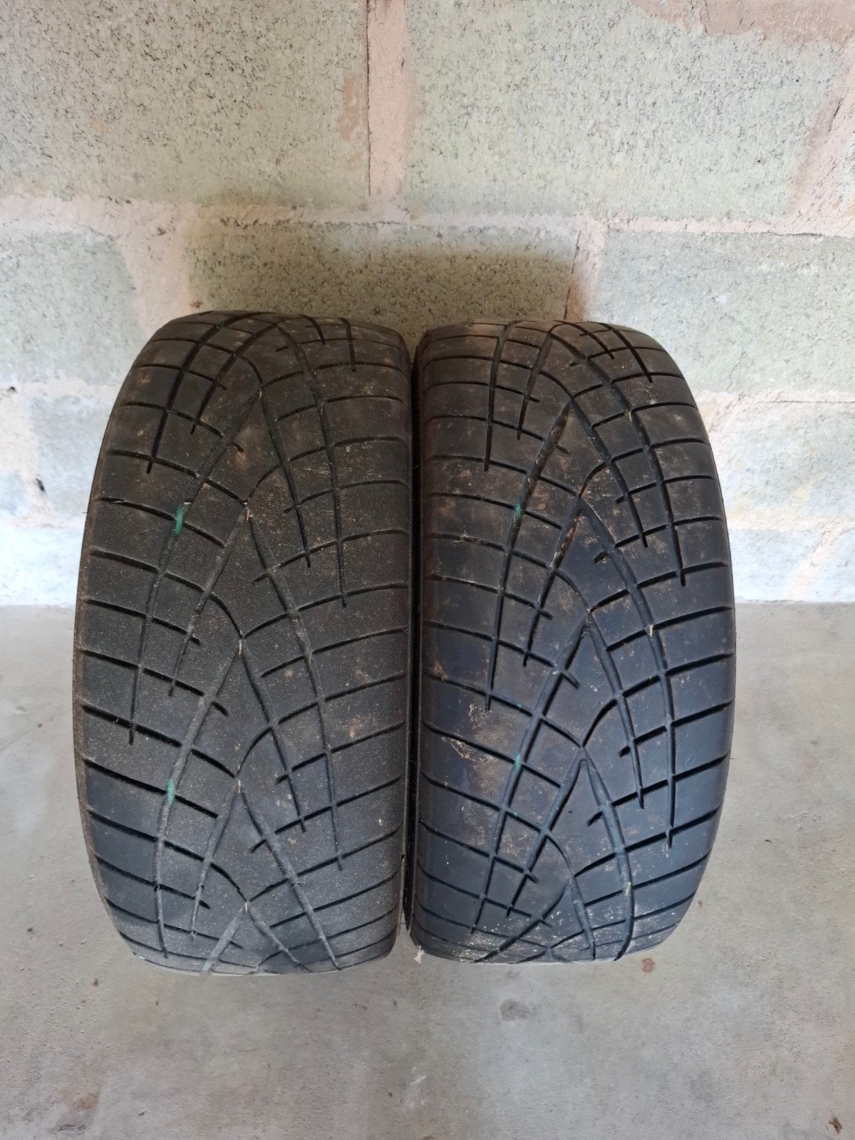 Toyo R1r 15', Autos : Pièces & Accessoires, Pneus & Jantes, Enlèvement