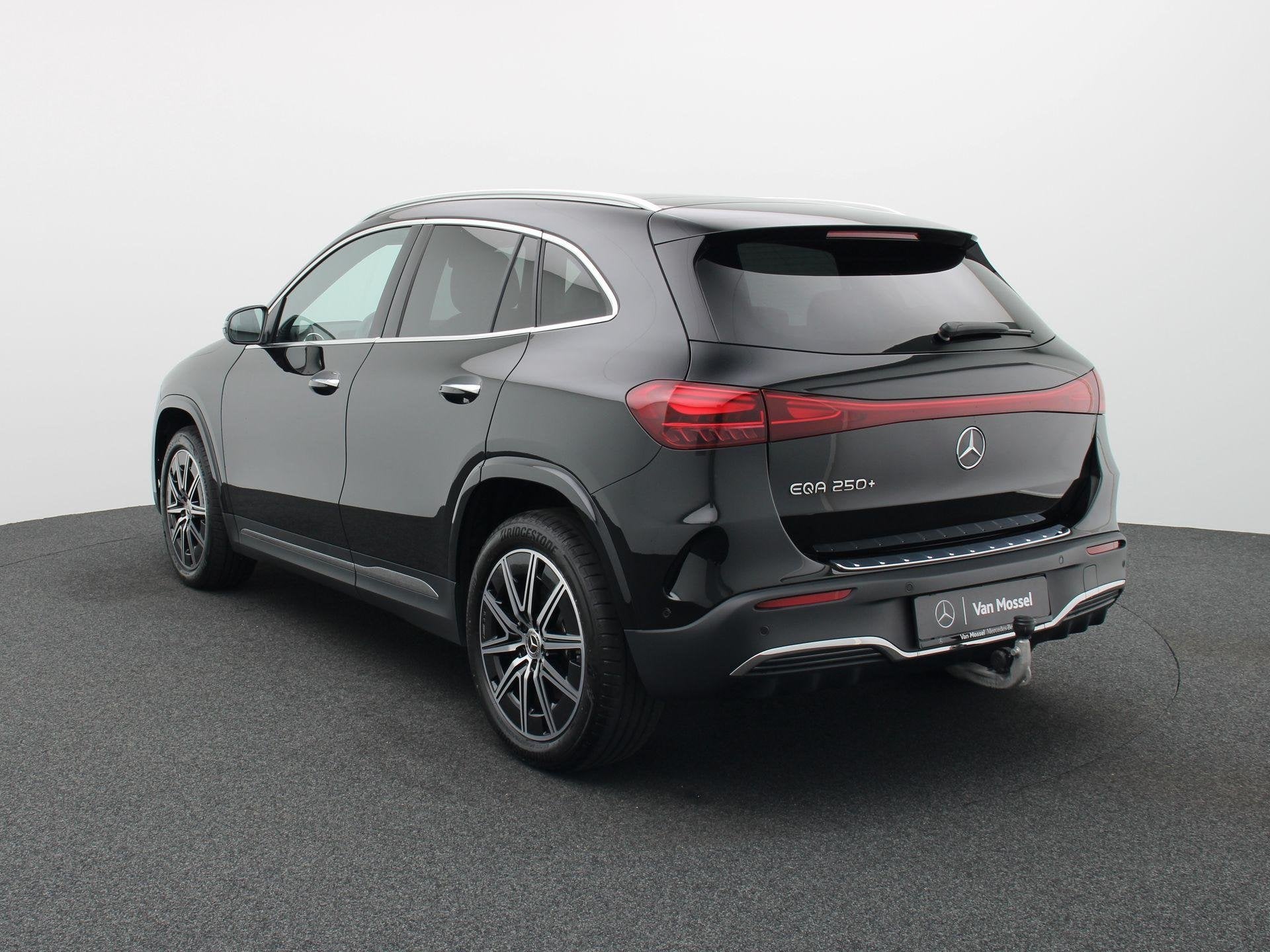 Mercedes-Benz EQA 250+ STAR EDITION + PANO DAK + BURMESTER +, Autos, Achat, Euro 6, Chargement par induction pour smartphones