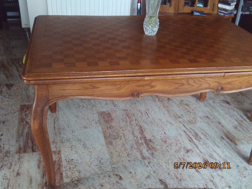 table, 150 à 200 cm, Cinq personnes ou plus, Enlèvement, Utilisé