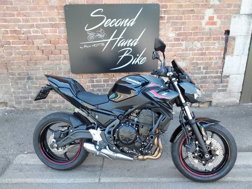 KAWASAKI Z 650 NEUVE O KMS, GARANTIE 36 MOIS, 6995 EUR, Motos, Motos | Kawasaki, Entreprise, Naked bike, plus de 35 kW, 2 cylindres