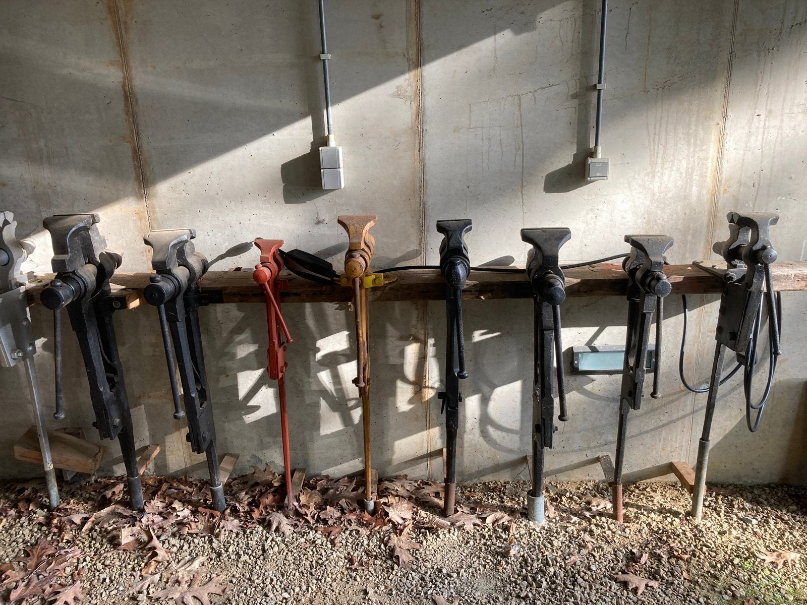 Staartbankvijzen in gesmeed staal., Doe-het-zelf en Bouw, Ophalen of Verzenden, Gebruikt, Overige typen