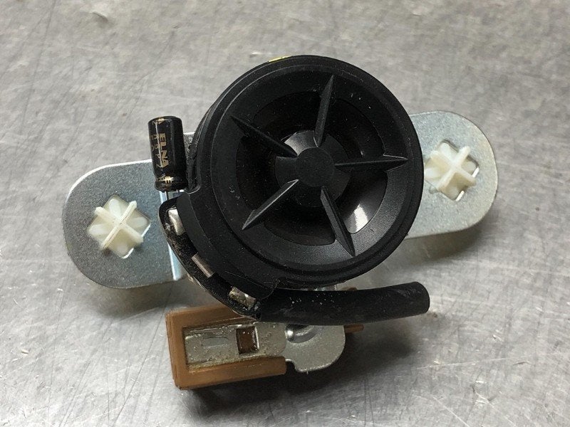 HAUT PARLEUR / ENCEINTE Nissan Juke (F15) (|G412205B|), Germany@nissan-services.eu, Kronenweg 38
50389  Wesseling, DE, Utilisé
