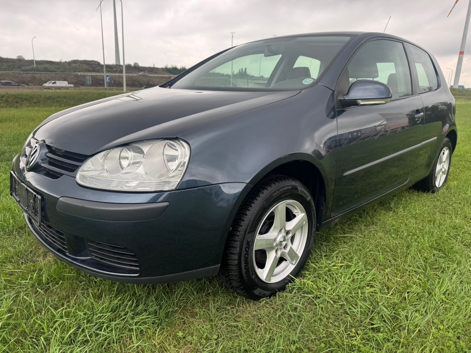 Volkswagen golf 5 1.4 essence / prête à immatriculer, Achat, Boîte manuelle, Noir, 59 kW