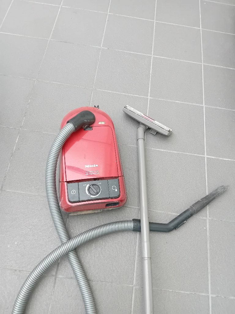 Stofzuiger Miele, Elektronische apparatuur, Gebruikt, Miele, Sledestofzuiger, Ophalen