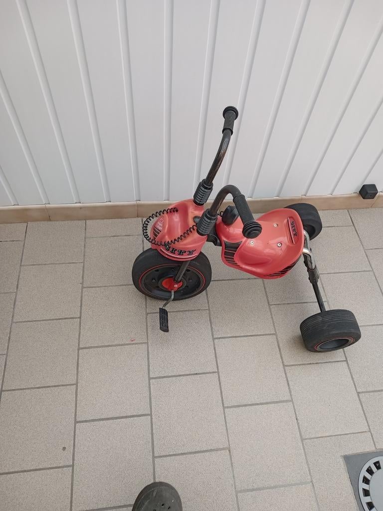 Tricycle, Ophalen