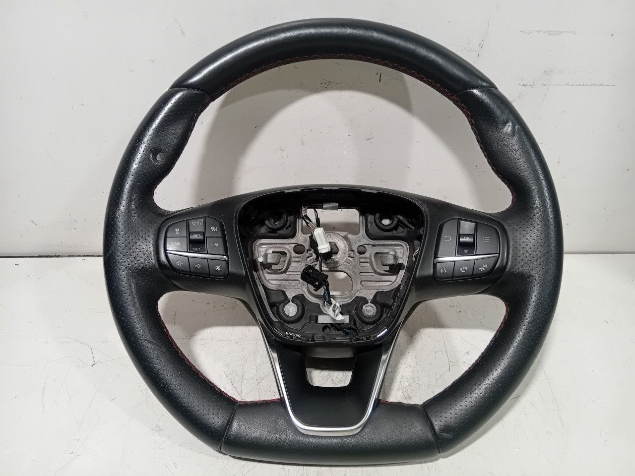 Stuur Ford Focus, Onderdelen@venauto.nl, Van der Ven Autorecycling B.V., Ettenseweg 76, 4706 PB Roosendaal, The Netherlands, Enlèvement ou Envoi