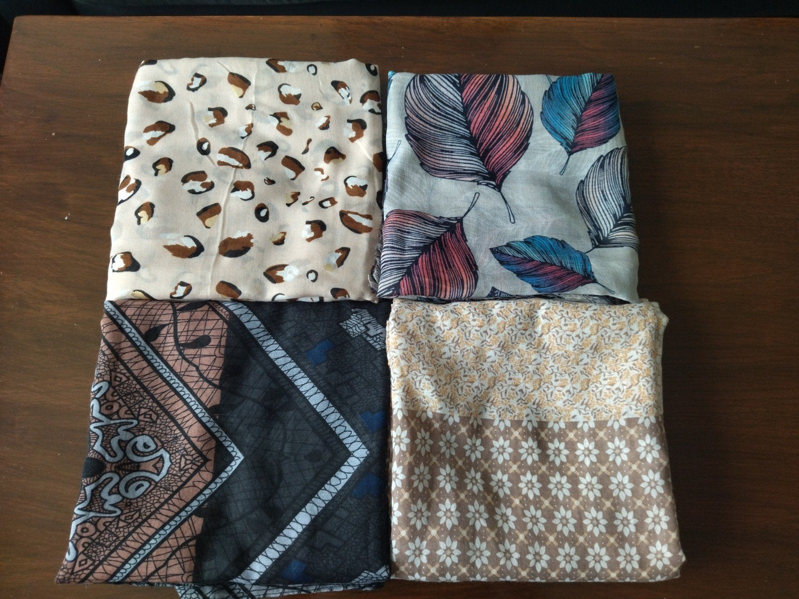 4 Foulards rectangulaires neufs (175 x 83 cm, Enlèvement ou Envoi