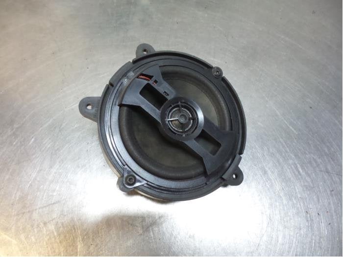 Haut-parleur d'un Renault Clio (Clio 3 06-), Renault, -, 3 mois de garantie, Utilisé
