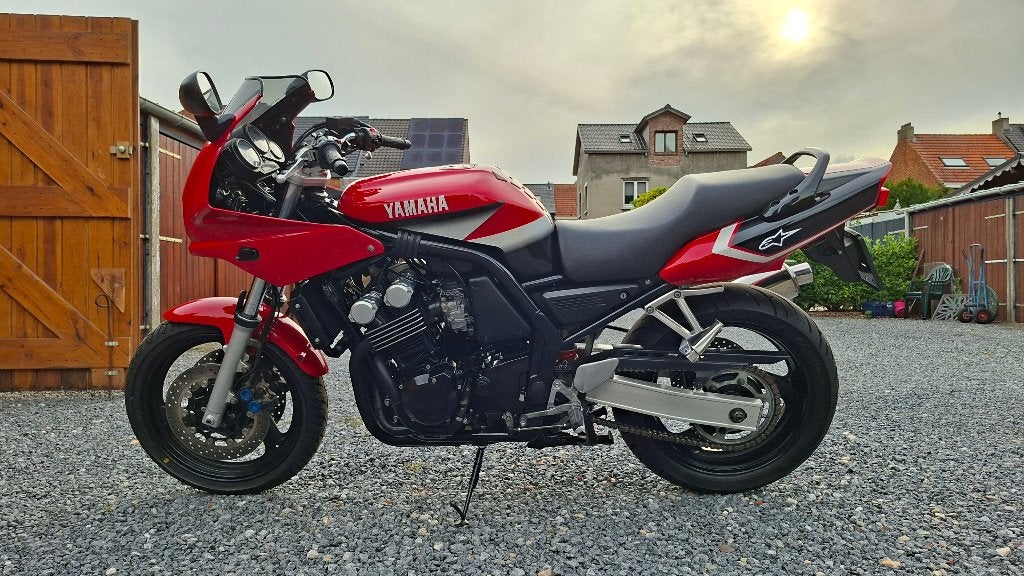 YAMAHA FZS600 FAZER 2002 95 CH 35800 KM EN PARFAIT ÉTAT !, Motos, 600 cm³, Occasion, Plus de 35 kW, 4 cylindres