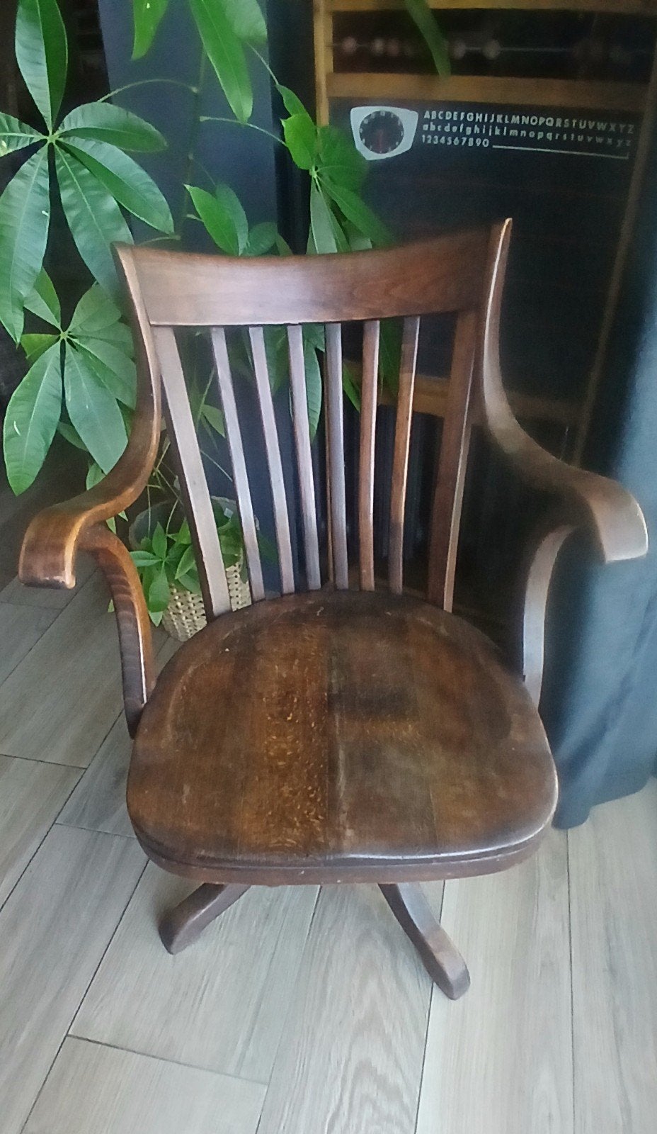 Fauteuil Thonet, Enlèvement