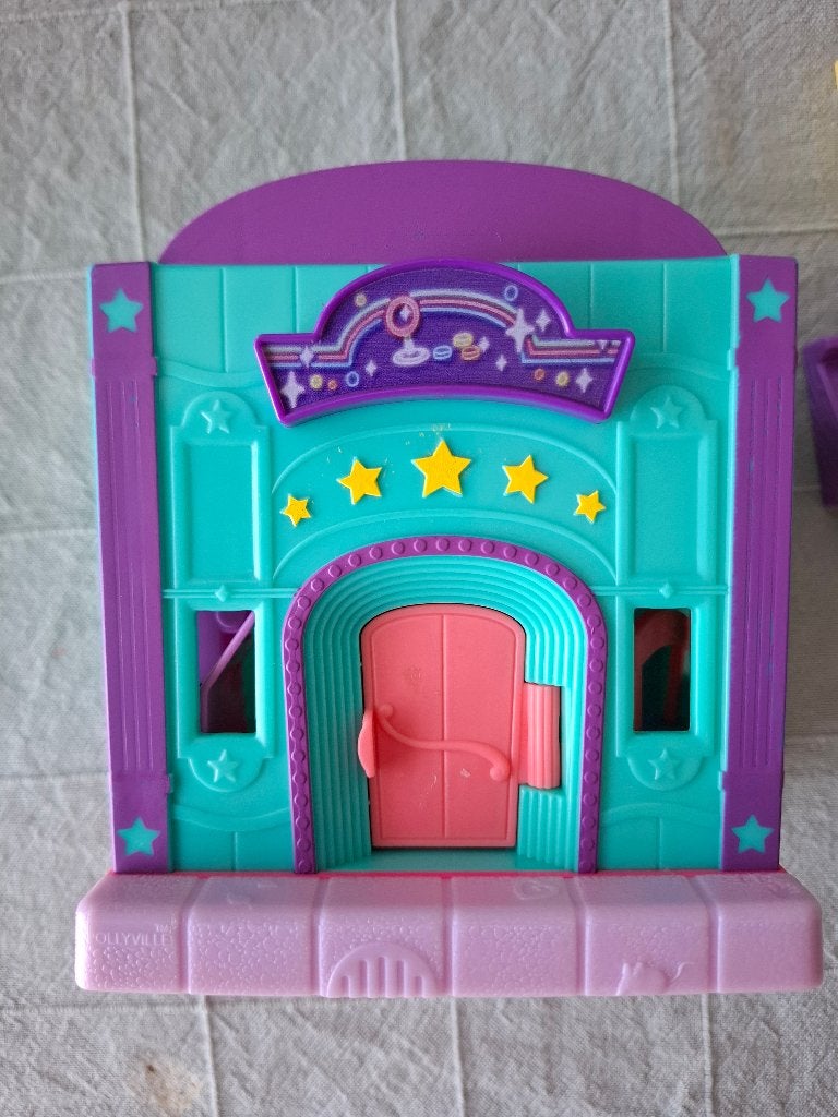 Polly Pocket Pollyville Arcade (model GFP41), Verzamelen, Ophalen of Verzenden, Zo goed als nieuw
