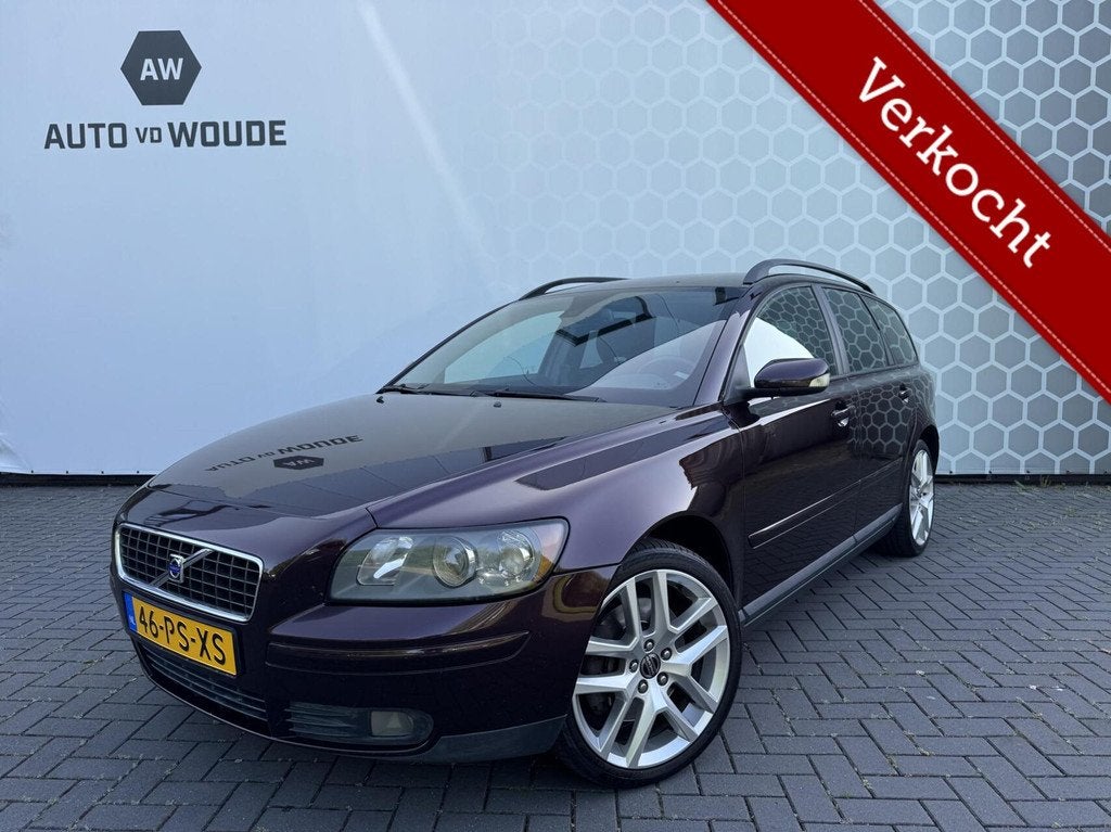 Volvo V50 2.5 T5 221PK Momentum stuurwielbediening, Voorwielaandrijving, Stof, Gebruikt, Zwart