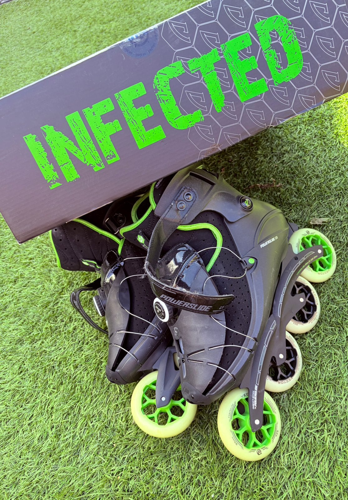 Skates ‘Powerslide Vi Flyte’ “Infected”, maat 45, Sport en Fitness, Ophalen, Zo goed als nieuw, Inline skates 4 wielen, Powerslide