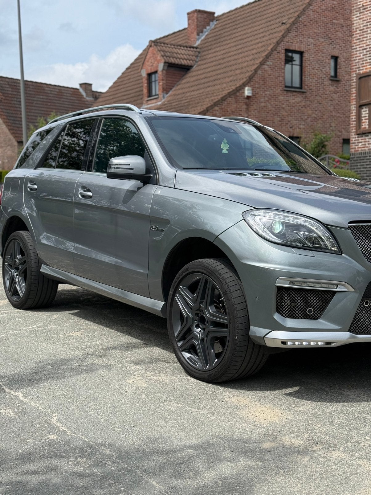 MERCEDES ML 63s AMG w166, Autos, Cuir, Achat, Noir, 5 places