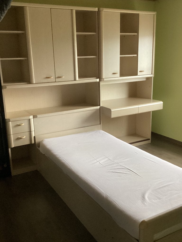 Slaapkamer met bureau, Kinderen en Baby's, Kinderkamer | Complete kinderkamers, Ophalen, Gebruikt, Jongetje of Meisje