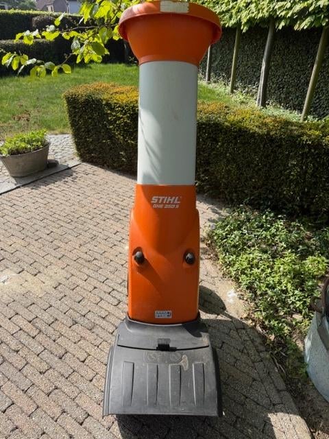 Hakselaar GHE 250 S, Jardin & Terrasse, Déchiqueteurs, Enlèvement, Utilisé, Essence, Stihl