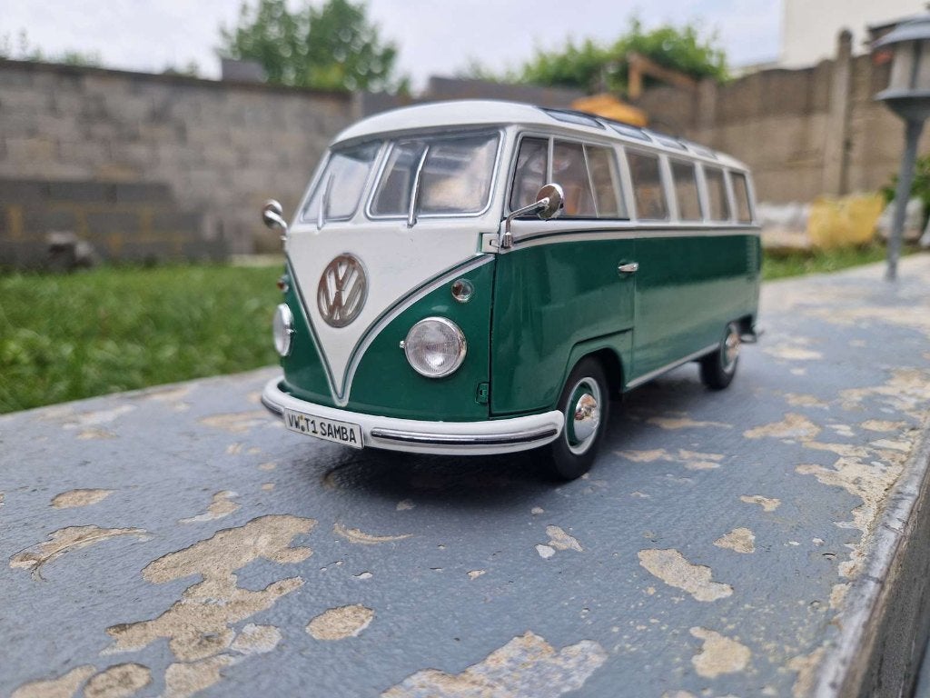 VW T1 Samba Bus - Échelle 1/18 - PRIX : 49€, Hobby & Loisirs créatifs, Enlèvement ou Envoi, Neuf, Voiture, Solido