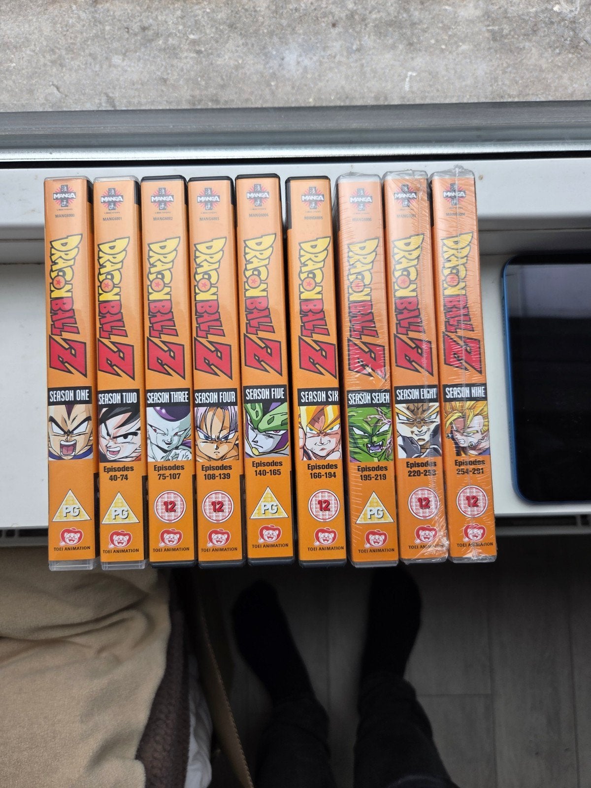 Dbz collectie, Ophalen