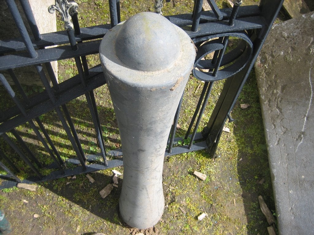 oud gietijzeren paaltje, Ophalen