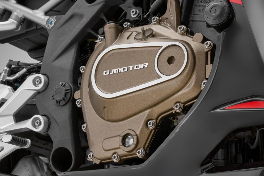 QJ Motor SRK 421 RR, Motoren, Motorrijbewijs A, 421 cc, Sport, Meer dan 35 kW