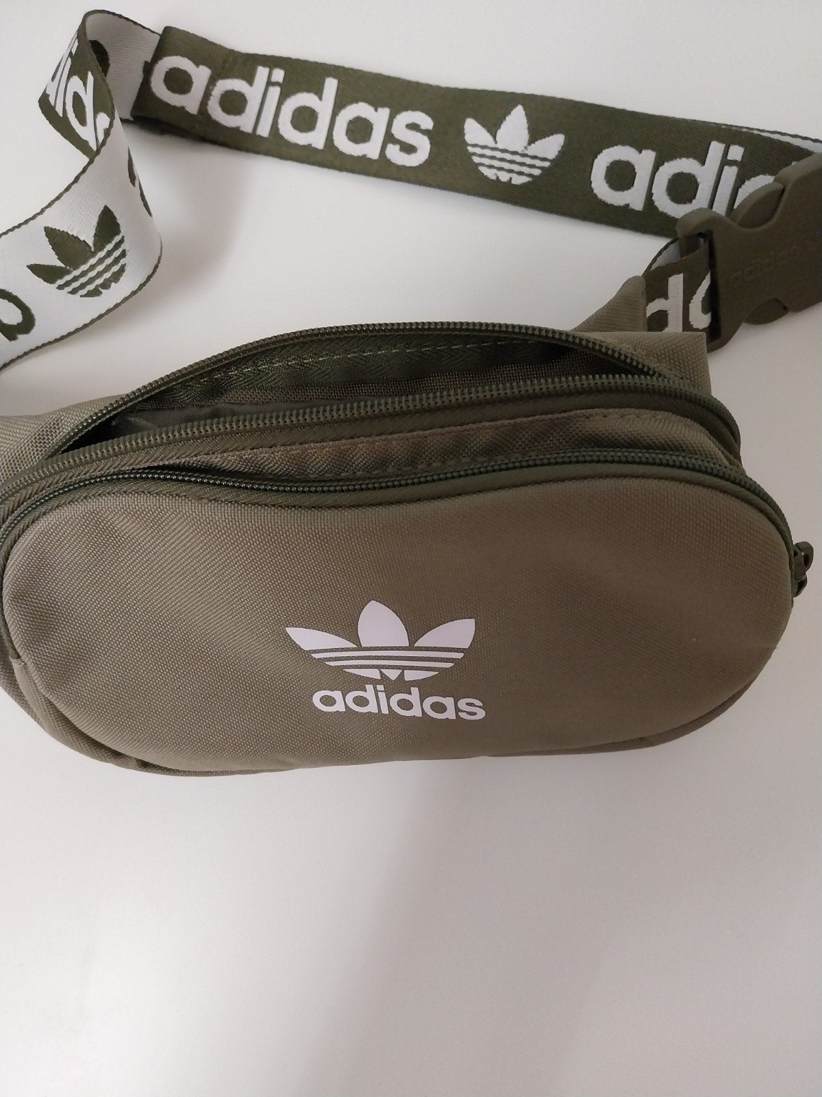 Heuptasje adidas kaki nieuw niet gebruikt, Ophalen