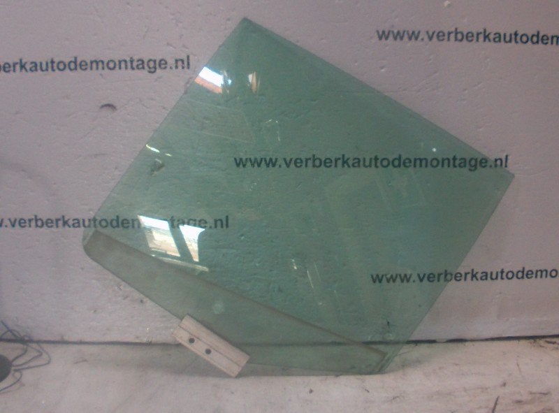 VITRE ARRIERE GAUCHE Saab 9-5 (YS3E) (01-1997/12-2009), Saab-de-info@saabgroup.com, Marienbergstraße  96
90411  Nürnberg, DE, Utilisé