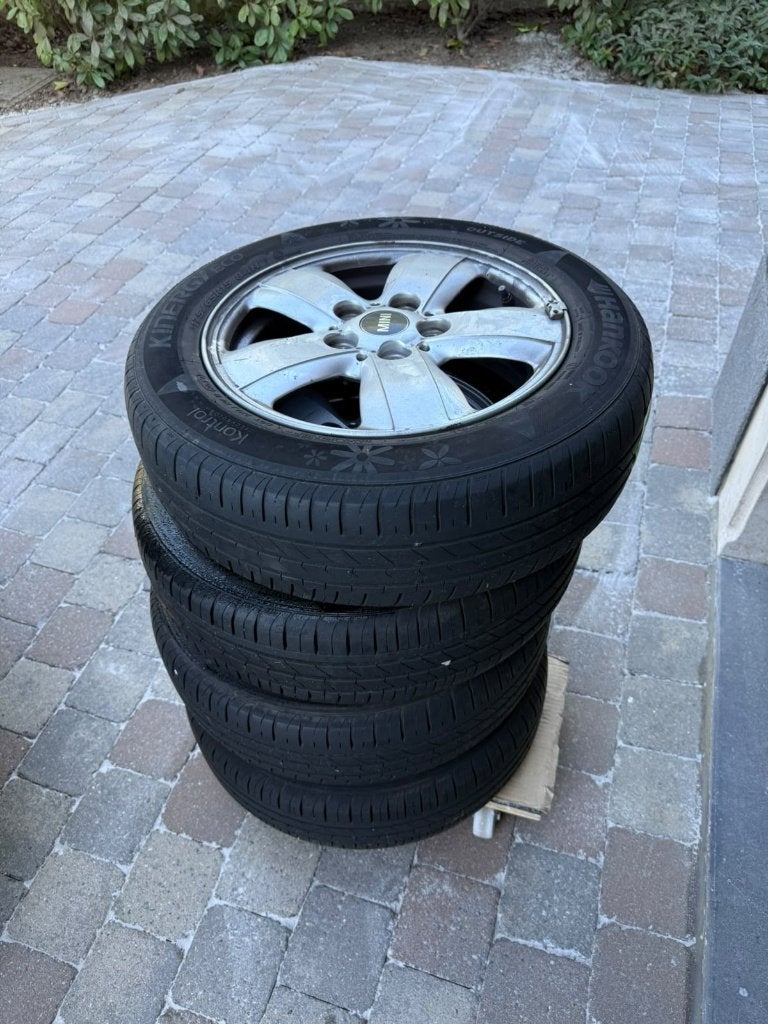 Set 4 originele MINI velgen "15 + Hankook zomerbanden, Ophalen, Gebruikt, 15 inch, Banden en Velgen