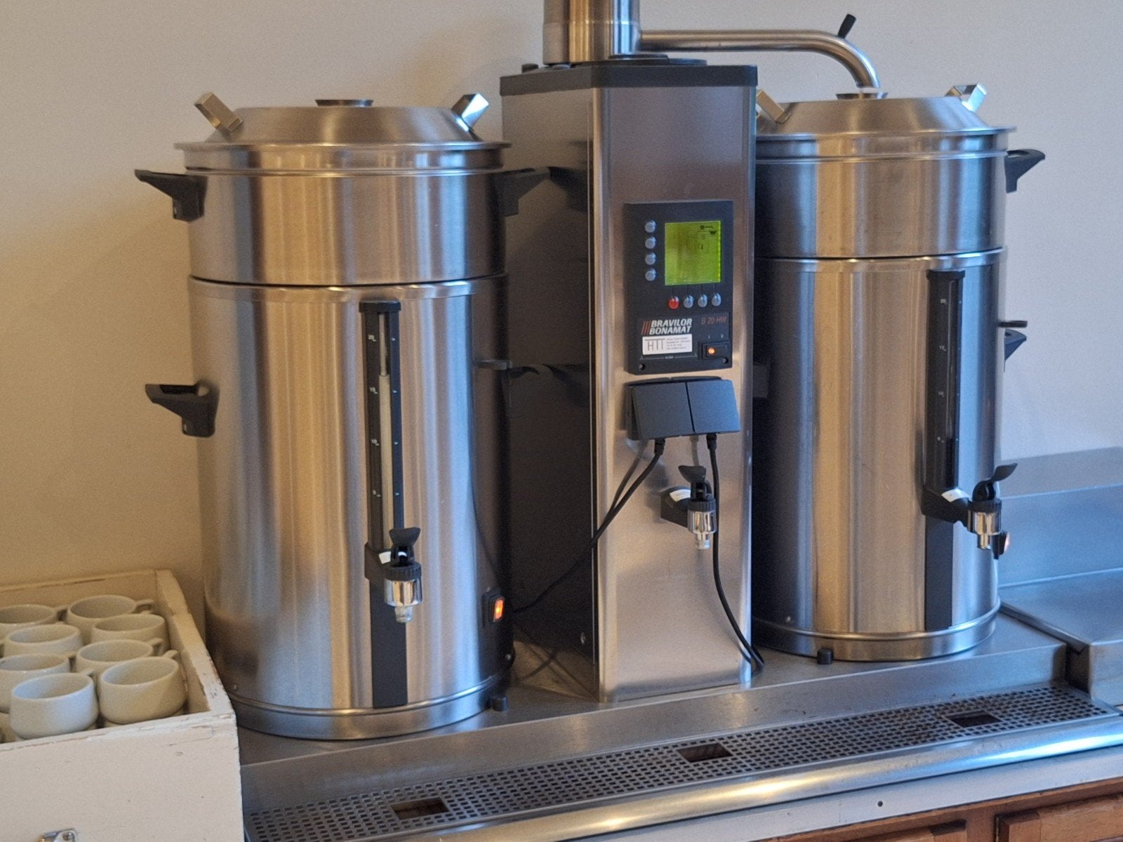 Koffiemachine bravilor 2 x 20 l, Ophalen