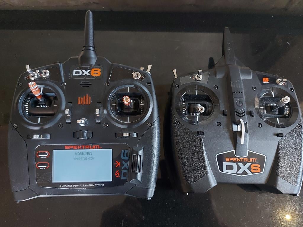 2 zenders DXs en DX6, Hobby en Vrije tijd, Ophalen