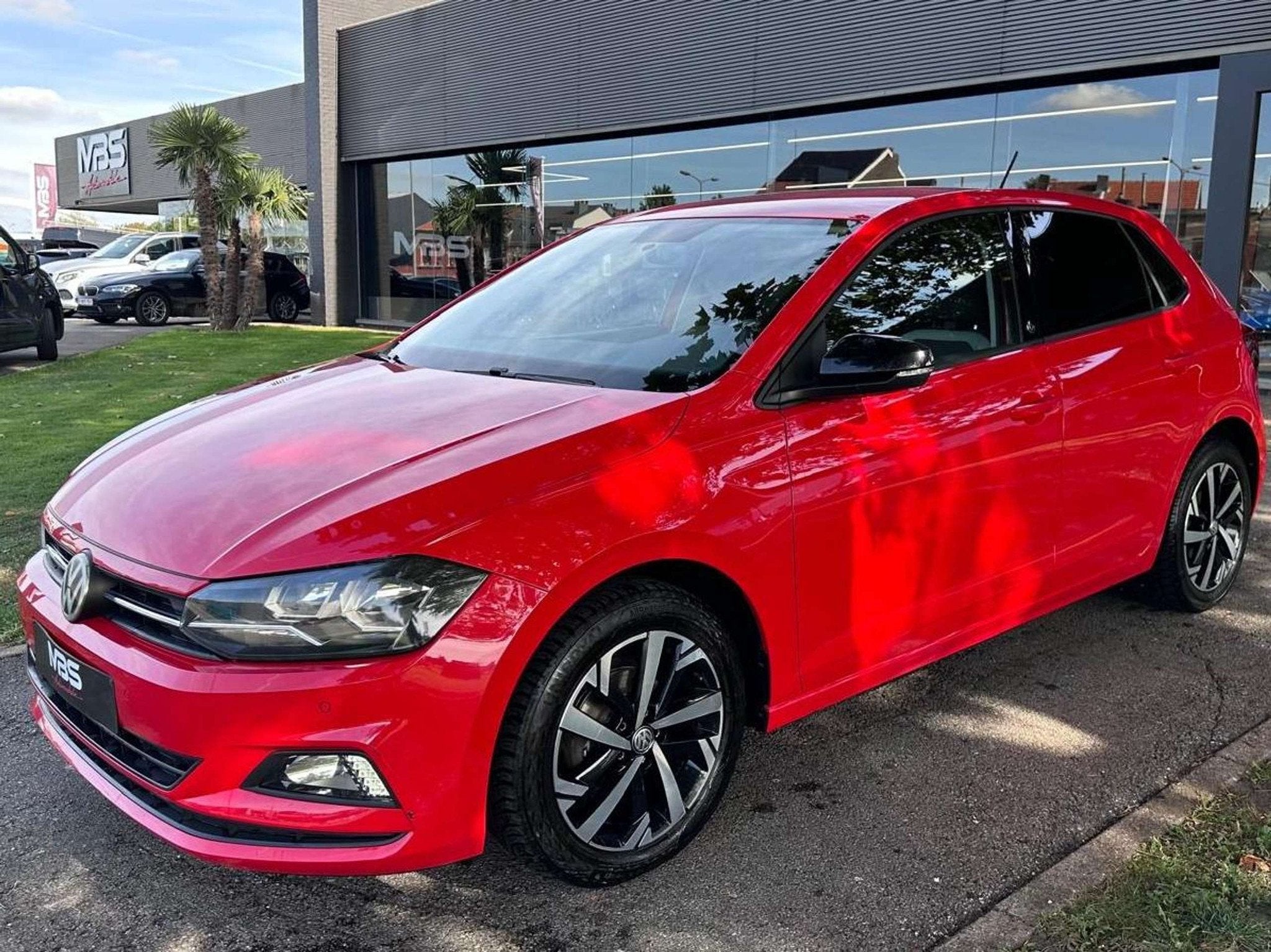 Volkswagen Polo 1.0 TSi Beats * Radars * Clim * Sièges Chau, Autos, Rouge, Achat, Euro 6, Entreprise