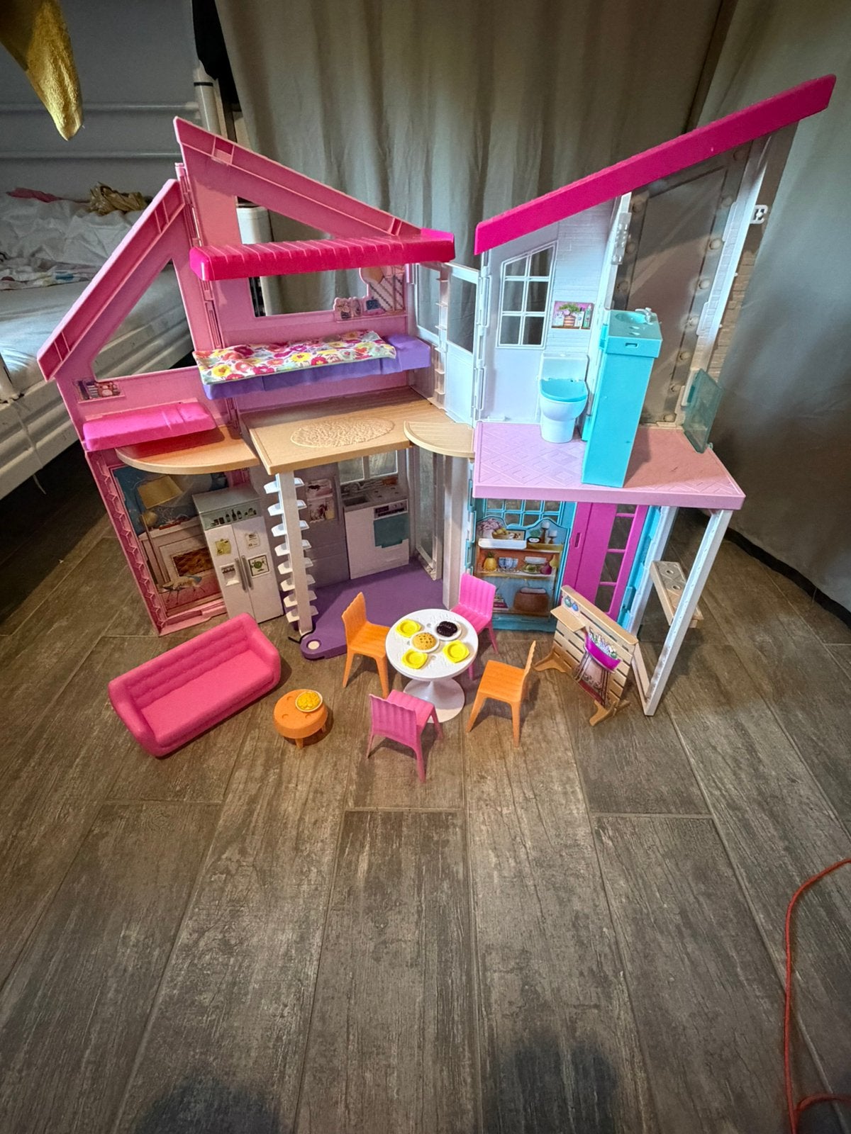 Maison de poupee, Enlèvement, Comme neuf