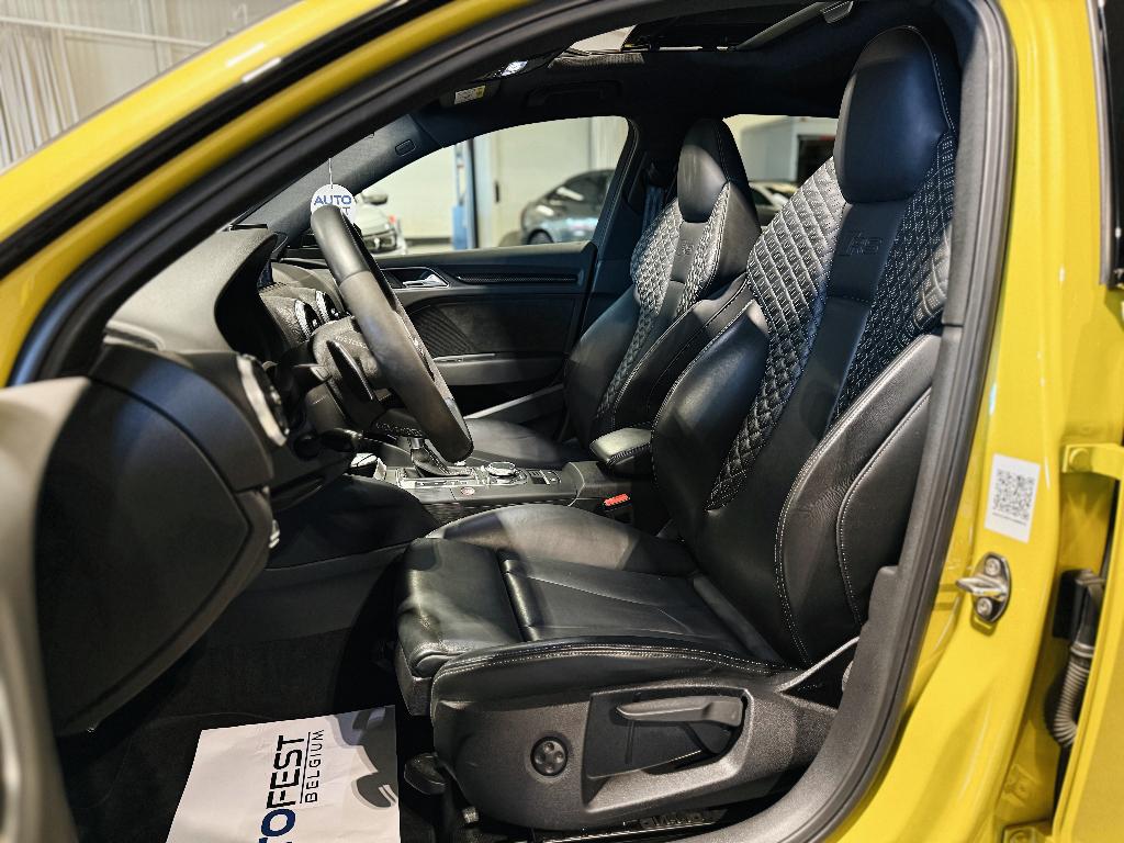 Audi RS3 Sportback « Audi Exclusive Python Yellow - Garantie, Autos, Cuir et Alcantara, Achat, 2480 cm³, Euro 6