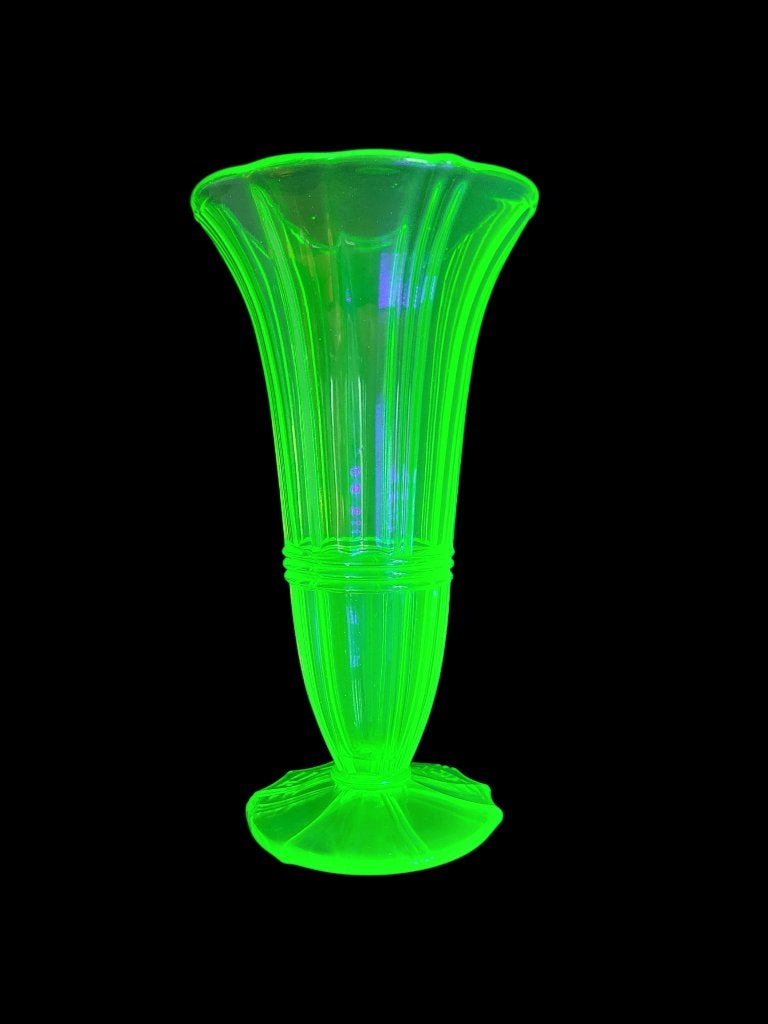 Uranium of annagroen glazen Art Deco vaas, Antiek en Kunst, Ophalen of Verzenden