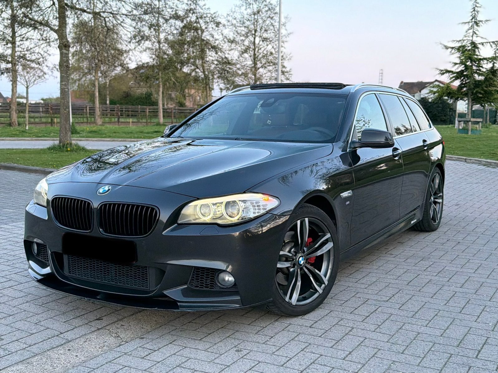 BMW 520D F11 TOURING PERFORMANCE LOOK  HOMOLOGUÉE À VENDRE, Autos, Euro 5, Diesel, Automatique, Particulier