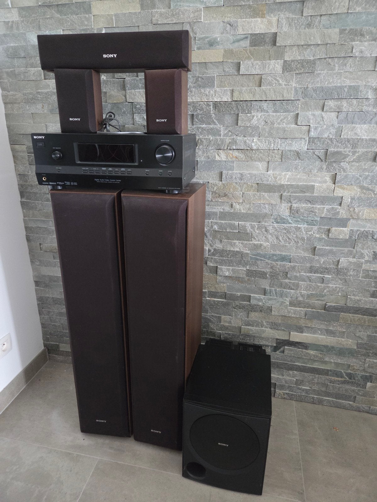 Sony DH520 Multi Channel AV Receiver, Sony